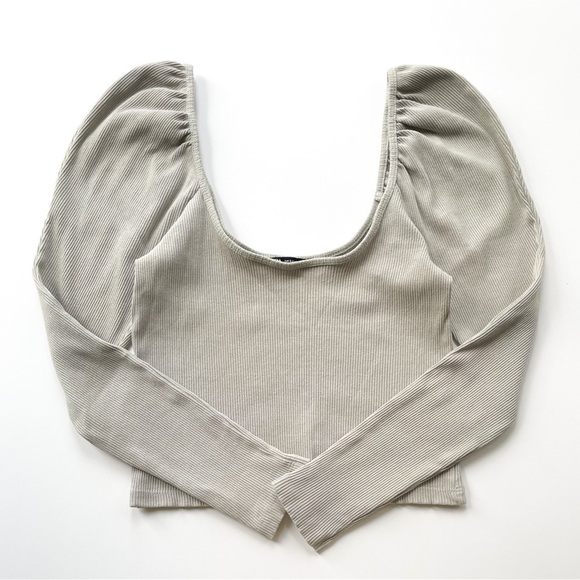 Zara Sage Crop Top - Picture 2 of 9